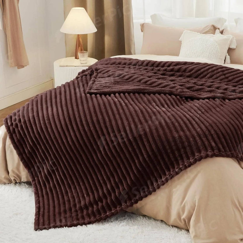 Heritage Luxurious Pencil Textured Blanket (Brown)