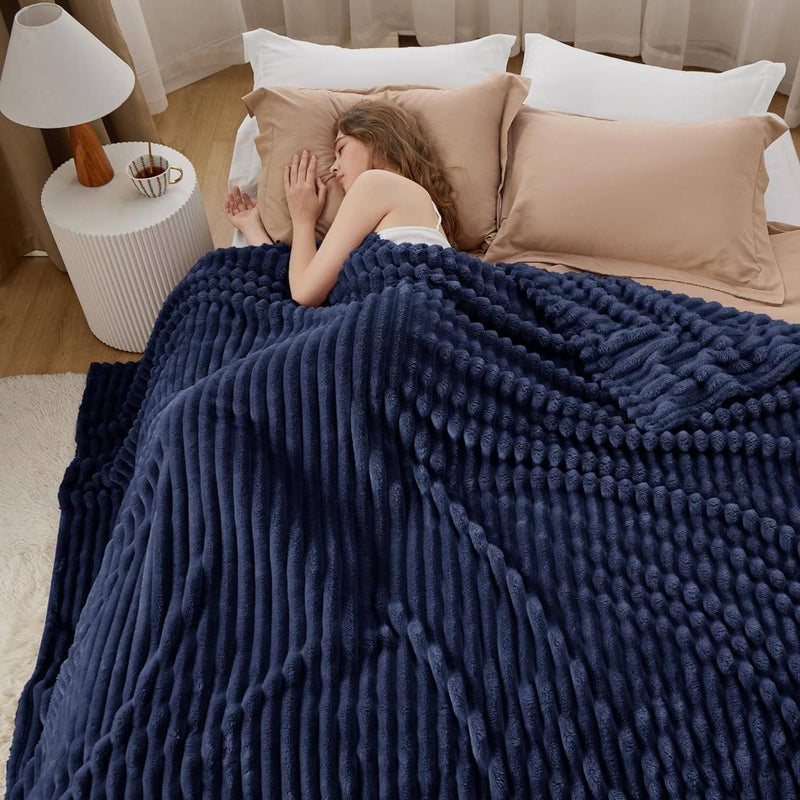 Heritage Luxurious Pencil Textured Blanket (Dark Blue)