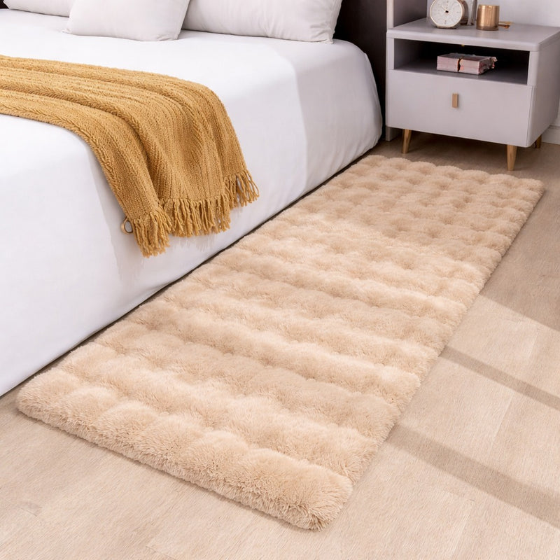 MAGICAL Premium Faux Rabbit Fur Bubble Bed Runner