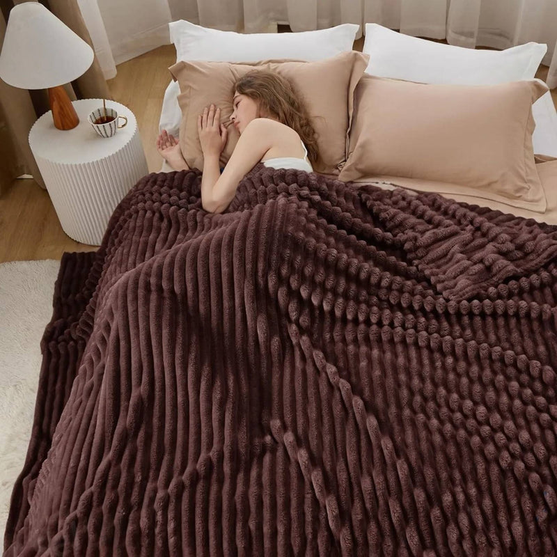 Heritage Luxurious Pencil Textured Blanket (Brown)